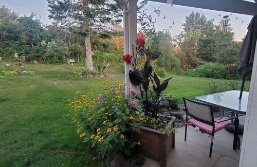 Cowansville House | 230$/night 5 Per.Charming Cottage,Wine route,int. horse event 20 min to bromont.