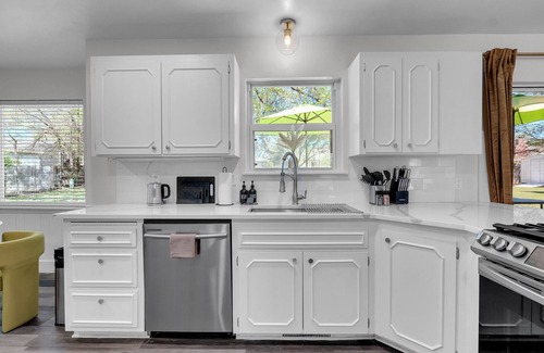 Tulsa House | 2300 sqft. Cozy Getaway w/King Bed, Office & Fenced Backyard