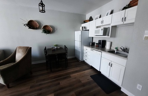 Delavan Lake Condo | 231 - One Bedroom Condo Suite w/Water Views from Balcony