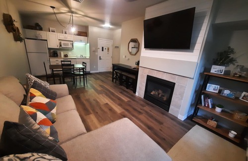 Delavan Lake Condo | 231 - One Bedroom Condo Suite w/Water Views from Balcony