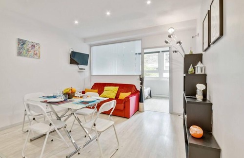 Saint-Fargeau Apartment | 233 Suite Home Paris Concept