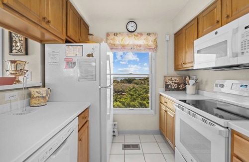 Duck House | 2381 - Peaceable Kingdom by the Sea, Charming townhome in Sanderling with unmatched panoramic views