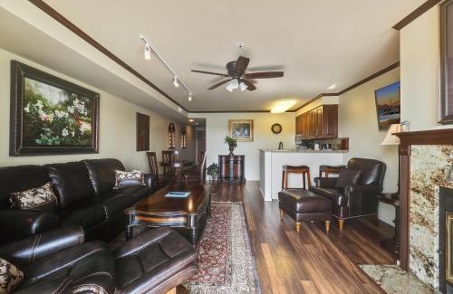 Charlevoix House | 239 Edgewater Inn