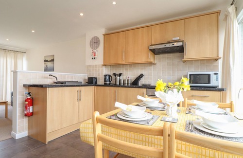 Saint Columb Major Cottage | 24 ATLANTIC REACH, family friendly, with a garden in St Columb Road