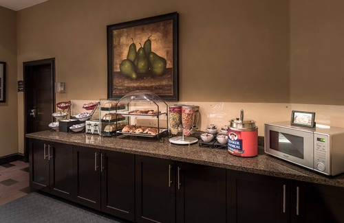 Irving Condo | 24-Hour Business Center | Near the DFW Airport!