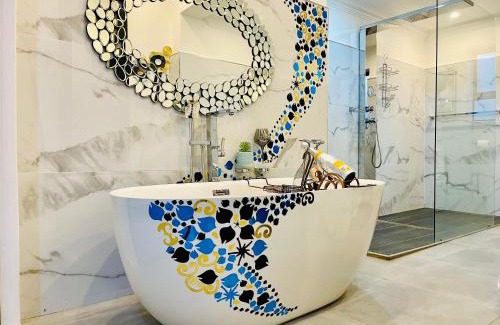 Greater Johannesburg Metropolitan Area Hotel | 24 On Basil Boutique Luxury Hotel