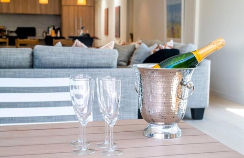 Sorrento House | 24 OR Sorrento Luxe Resort Style Luxury in Sorrento