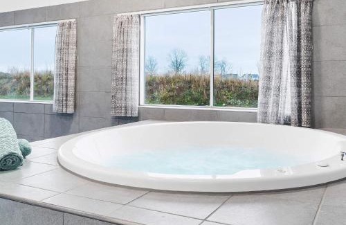 Olpenitz House | 24 person holiday home in Hasselberg