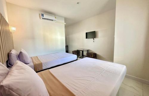 Khlong Luang Hotel | 24 Sleep Resort Khlong Luang Hospital
