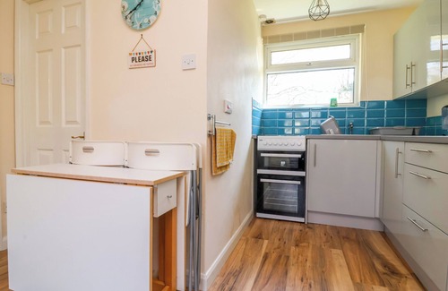 Kilkhampton Cottage | 24 THE GLADE, family friendly, with a garden in Kilkhampton