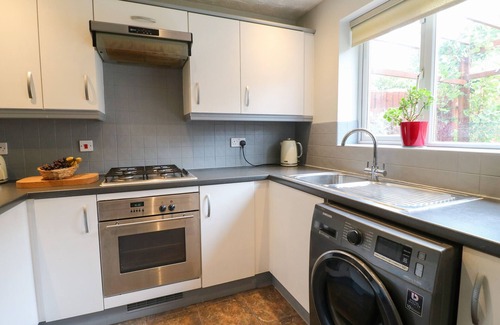 Moira Cottage | 24 VIA DEVANA, family friendly, character holiday cottage in Moira