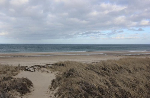 Sagamore Beach House | 244 Phillips Rd