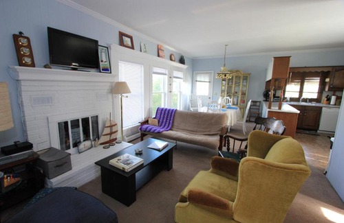 Sagamore Beach House | 244 Phillips Rd