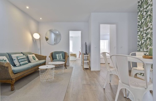 Cotos Apartment | 245. Castellana La Paz Madrid