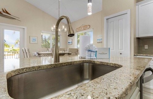 Fort Myers Beach House | 246 Sunset Oasis: Private Pool, Pet-Friendly, Sleeps 8
