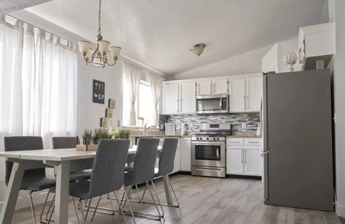 Kearns House | 247) Most comfortable beds in Utah!