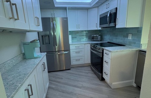 Daytona Beach Shores Apartment | 24th Floor OceanView Oasis