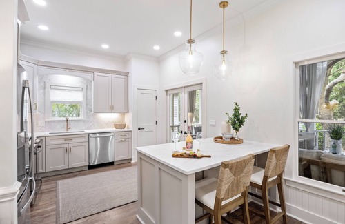 Vanderhorst Plantation House | 25 Atlantic Beach, Seaside Kiawah, Steps to Ocean, Pool Access!