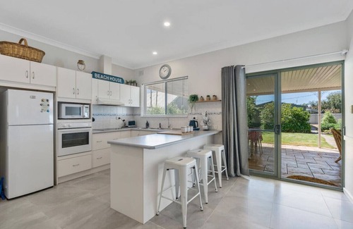 Normanville House | 25 Jetty Rd Normanville