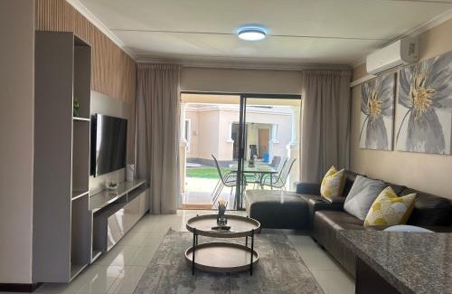 Rustenburg Apartment | 25 Lillies