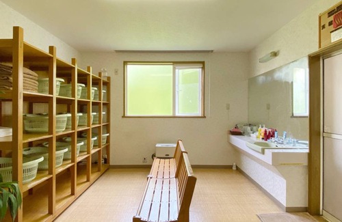 Shirogane Onsen Hotel | 25 m² Hotel ∙ 1 bedroom ∙ 2 guests