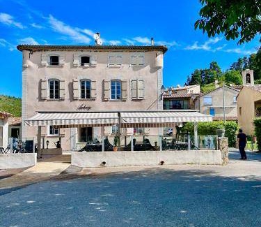 Le Bourguet Hotel | 25 m² Hotel ∙ 4 guests