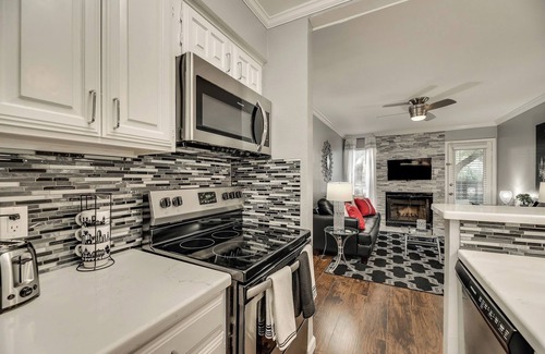 Irving Apartment | 25% OFF 1BD Apt, Pool, HWY161/183 - DFW Irving - I48