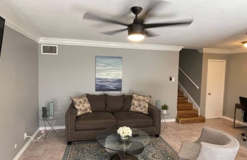 Grand Prairie Apartment | 25% OFF 2BD Condo, Pool, Six Flags - Grand Prairie