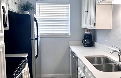 Irving Apartment | 25% OFF I20 - 2BD/2BA Pool HWY161/183 DFW South - Irving