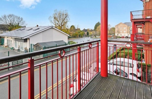 Aylesbury Apartment | 25 Off Weekly Contractor & Family Apt