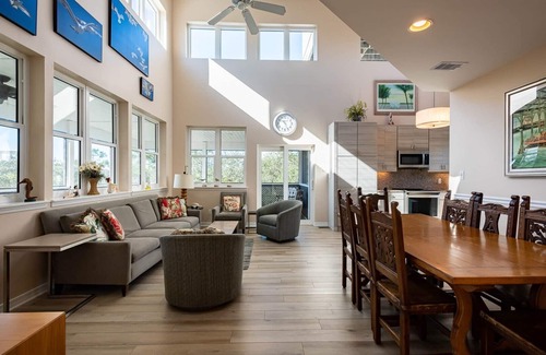 Gulf Trace House | 25% SALE Thru FALL~Breezeway~Gulf/Park Views~Private Pool~Beach Gear~Families