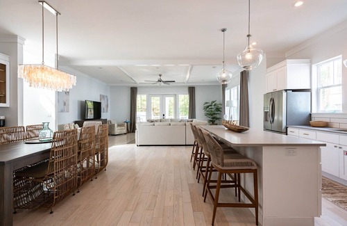 San Juan House | 25% SALE Thru FALL~OCHO CINCO~Heated Pool~528' From Beach~Beach Gear~Family Lux