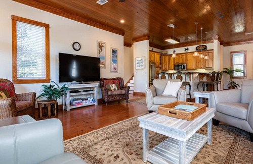 Grayton Beach House | 25% SALE Thru FALL~Aspen Beach House~GraytonBeach~Heated Pool~BeachGear~Families
