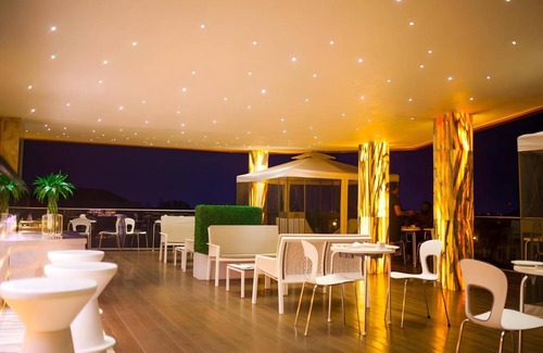 Labadi Hotel | 250 m² Hotel ∙ 2 bedrooms ∙ 7 guests