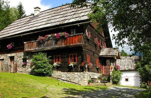 Weisspriach House | 250 m² House ∙ 5 bedrooms ∙ 10 guests