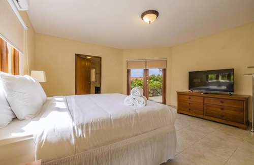 Malmok Villa | 250 m² Villa ∙ 4 bedrooms ∙ 8 guests