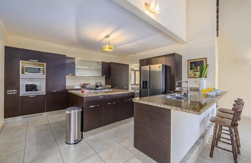 Malmok Villa | 250 m² Villa ∙ 4 bedrooms ∙ 8 guests