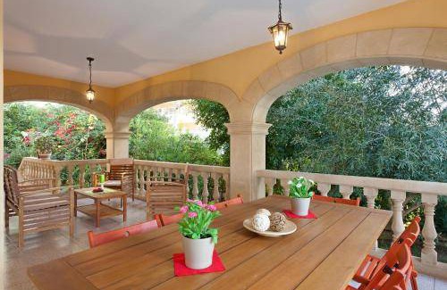 Ses Cadenes Villa | 250 m² Villa ∙ 6 bedrooms ∙ 12 guests