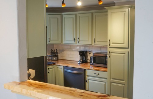 Rhinelander Cottage | 2500 SF Remodeled Cottage on a Quiet Lake in the Woods