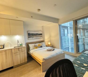 Garden District Hotel | 251 Jarvis RSMT