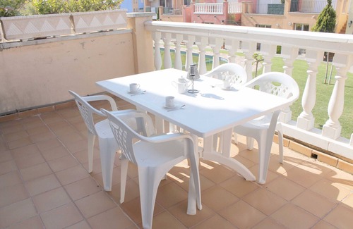 Empuriabrava Ski Chalet | 252-Nice house near beach with community pool