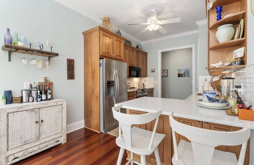 Vanderhorst Plantation House | 253 Governors: Private Pool and Hot Tub, $250 Beach Gear/Bike Credit