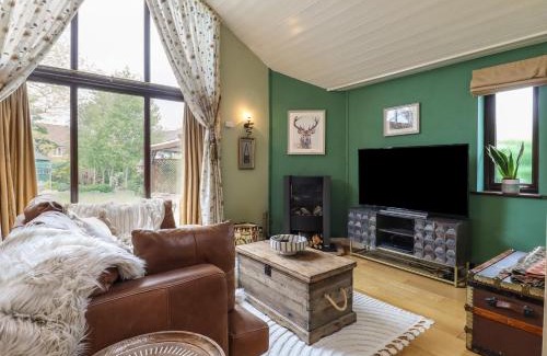 Colchester House | 256 London Road