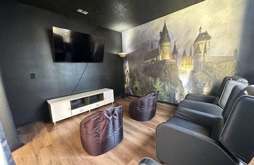 Sunset Ridge Villa | 258 Sunset themed retreat- Sleeps 10