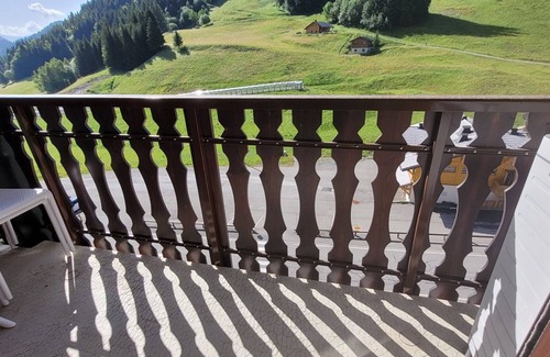 Station de Drouzin le Mont Apartment | 25m² Studio, balcony, perfect for 4 in the mountains