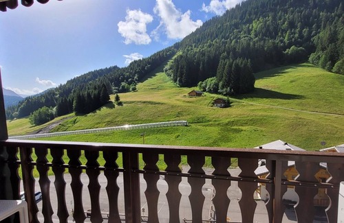 Station de Drouzin le Mont Apartment | 25m² Studio, balcony, perfect for 4 in the mountains