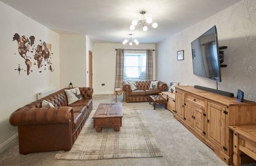 Whitby House | 26 m² House ∙ 3 bedrooms ∙ 5 guests