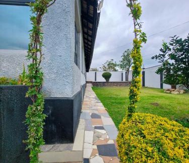 Mutare House | 26 Pike Place