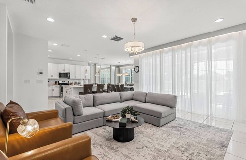 Kissimmee House | 2657SN - Stunning Home 6 Ensuites Near Disney