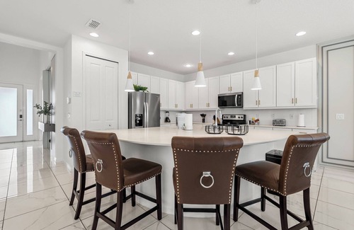 Kissimmee House | 2657SN - Stunning Home 6 Ensuites Near Disney